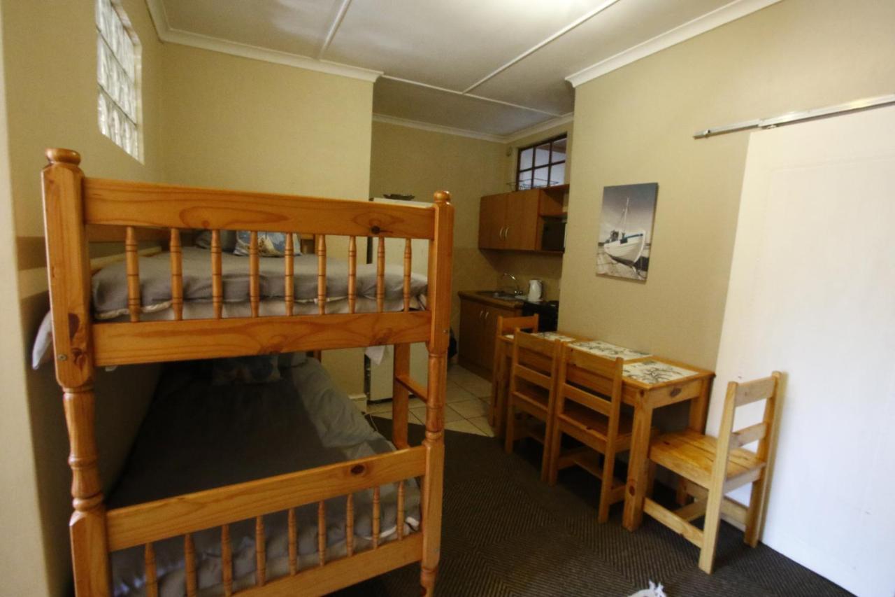 Bluewater Guesthouse Port Elizabeth Exterior photo